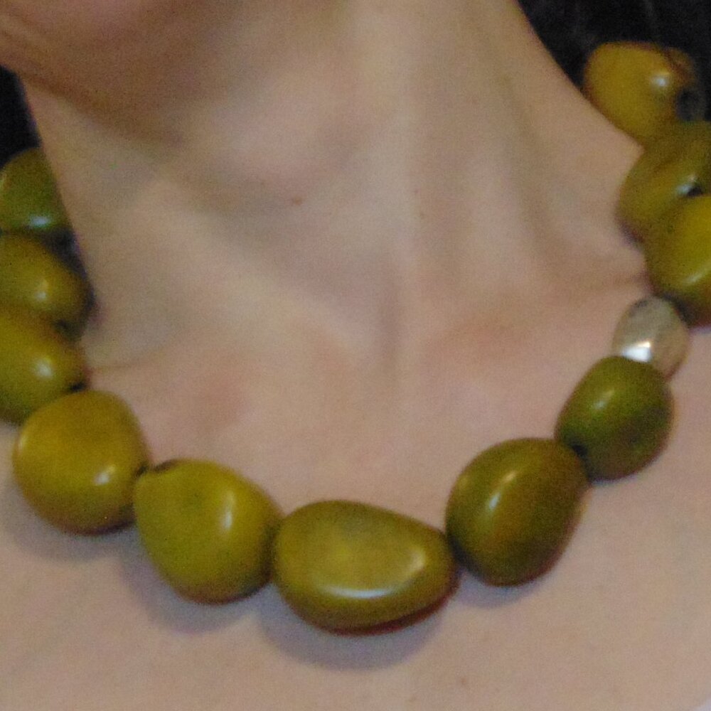 Chunky Olive Green Statement Beaded Necklace Silv… - image 2